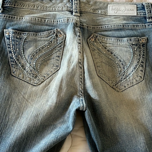 NWOT Ariya Jeans - Picture 8 of 9